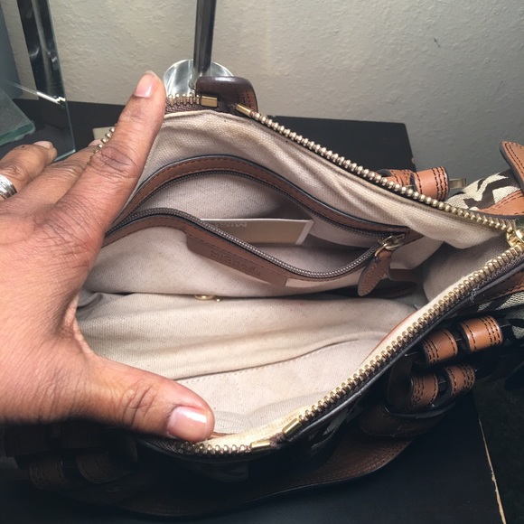 Purse - Picture 2 of 4